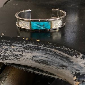 Vintage SS/turquoise/MOP/cuff